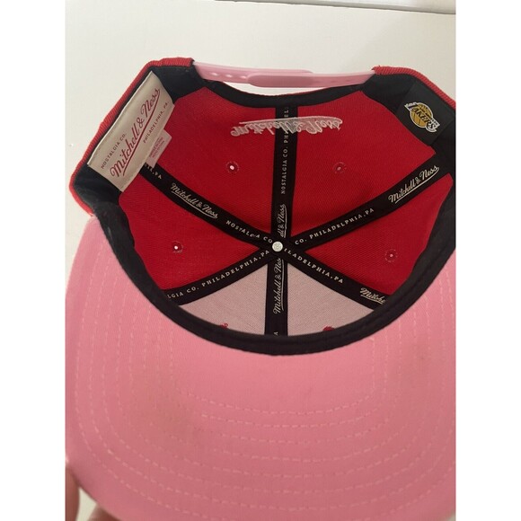 Los Angeles Lakers Hat Cap Snap Back Mens Red Mitchell & Ness NBA Basketball - Picture 6 of 7